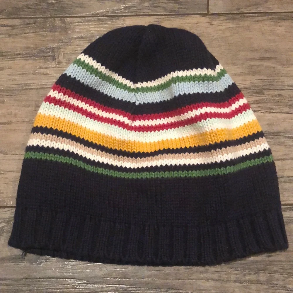 Bundle of 2 boys hats